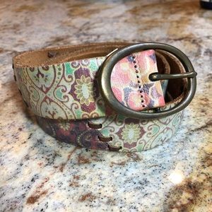NWT Fossil Multicolored Print Leather Belt with Brass Buckle / Medium